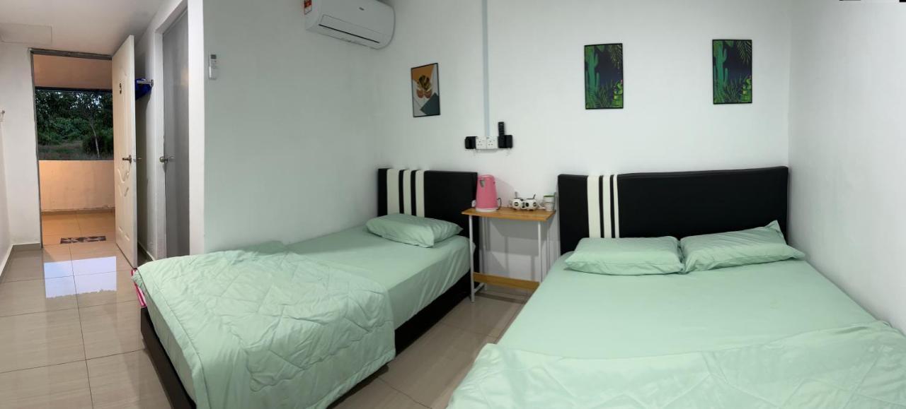 Sungai Endau Bilik Homestay Kuala Rompin Exterior foto